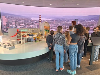 Besuch im KKL